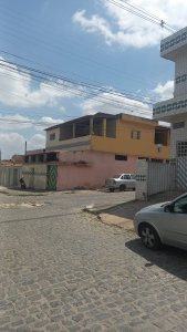 casa-de-esquina-com-mais-4-apartamentos-a-venda-em-caruaru-big-1